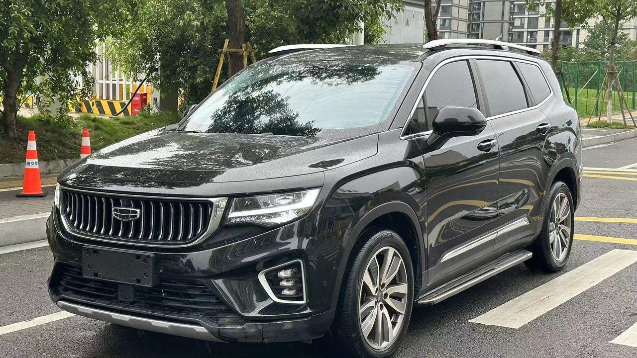 Geely Okavango 2022